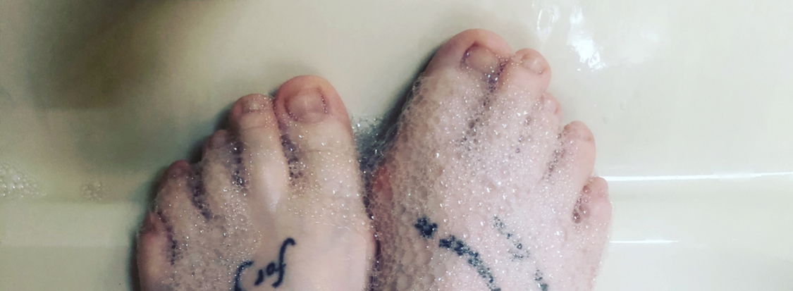 Banner of curvyfeetfix