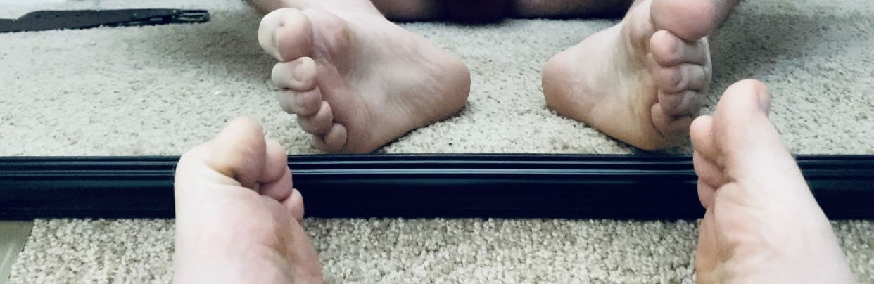 Banner of feetandfuzz