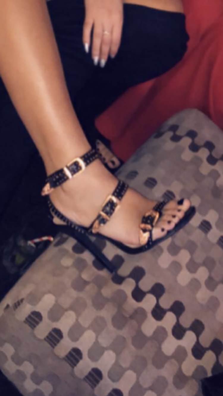 Banner of feetgorgeouslybeautiful