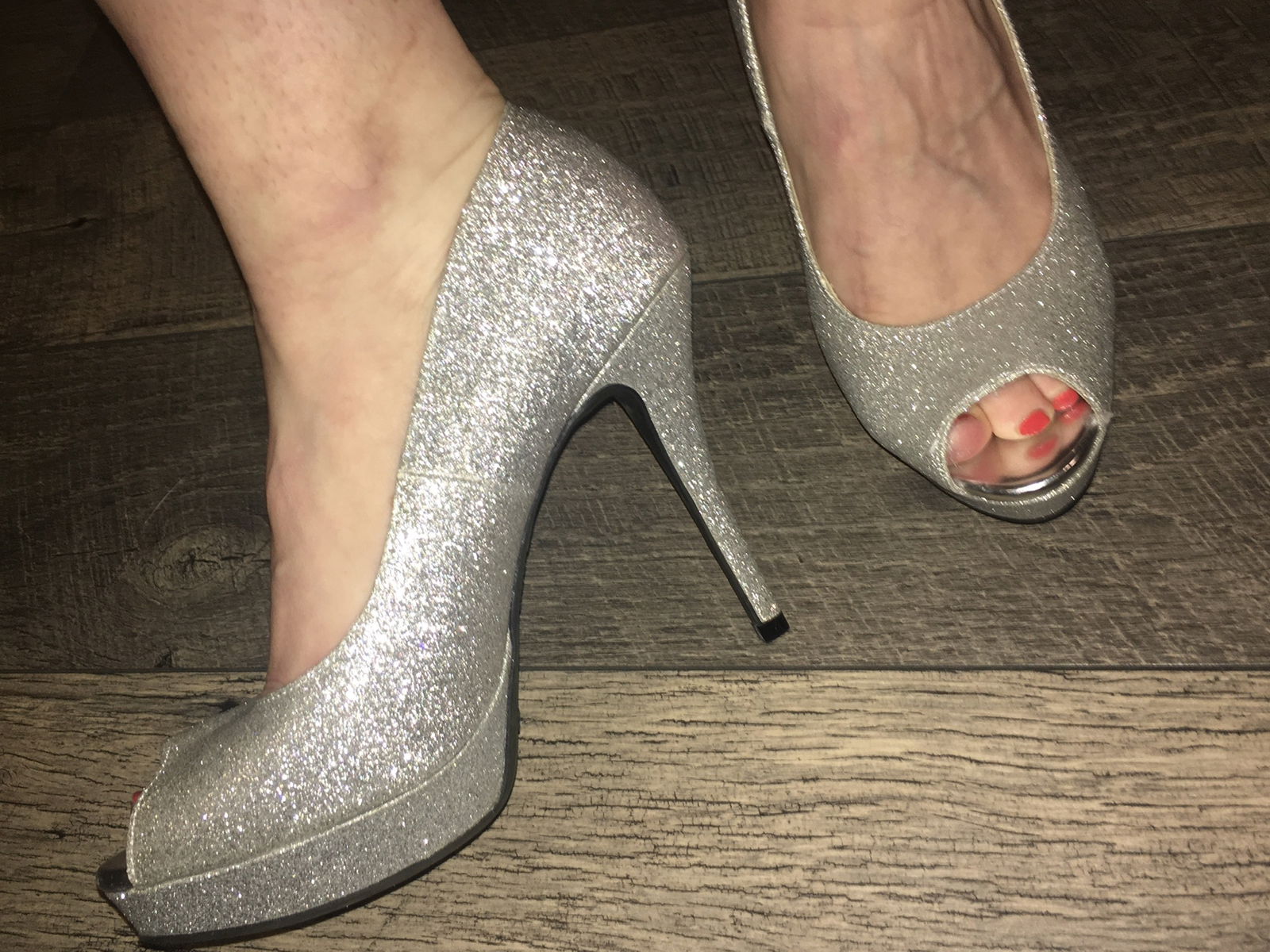 Banner of highheelsandsmalltoes