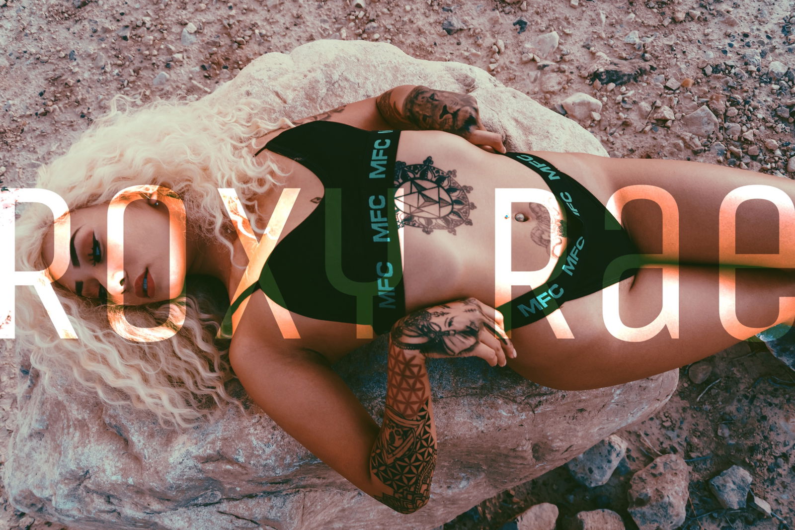Banner of itsroxyrae