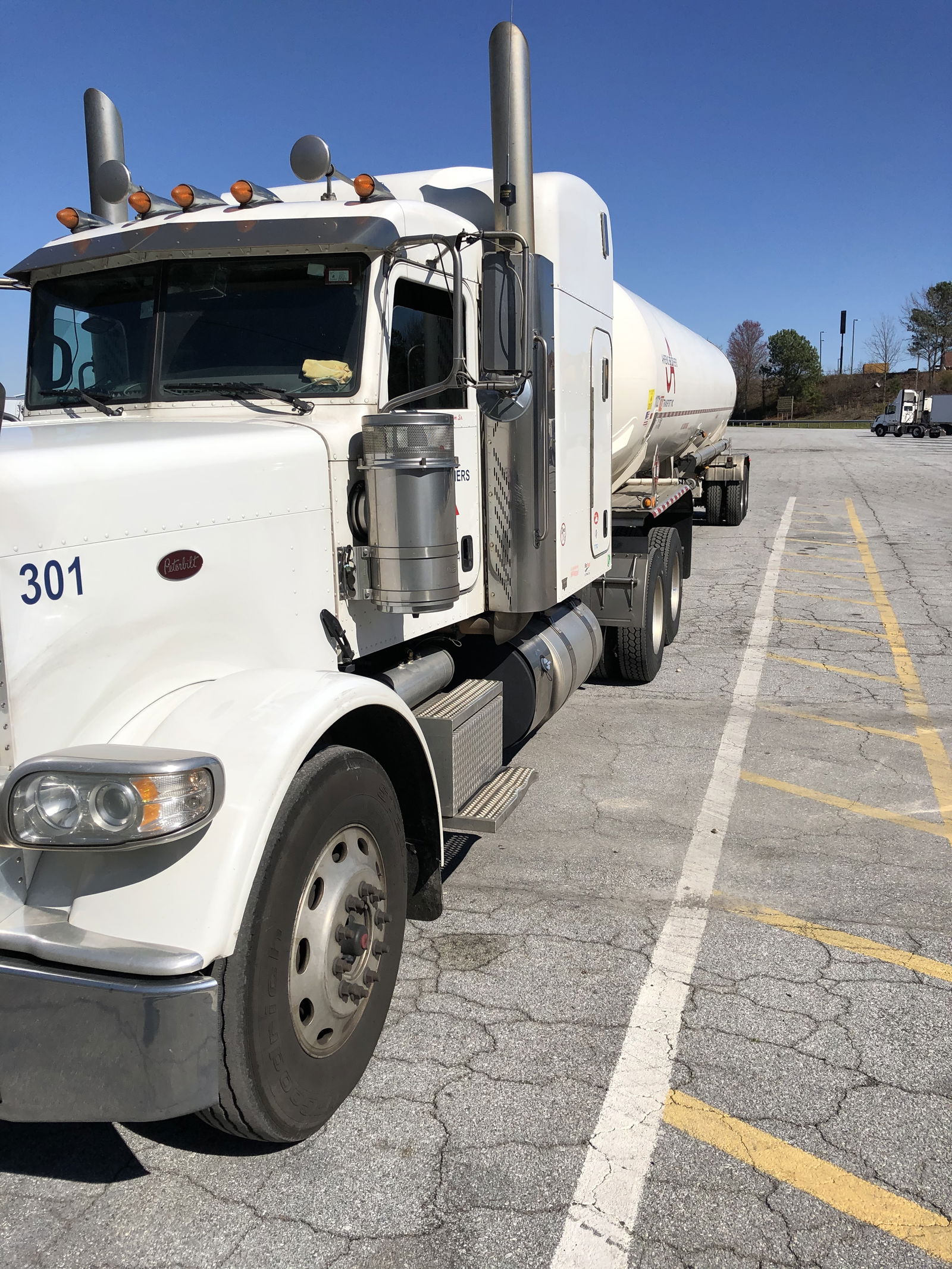 Banner of nakedtrucker123