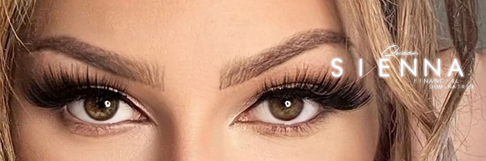 Banner of queensienna3